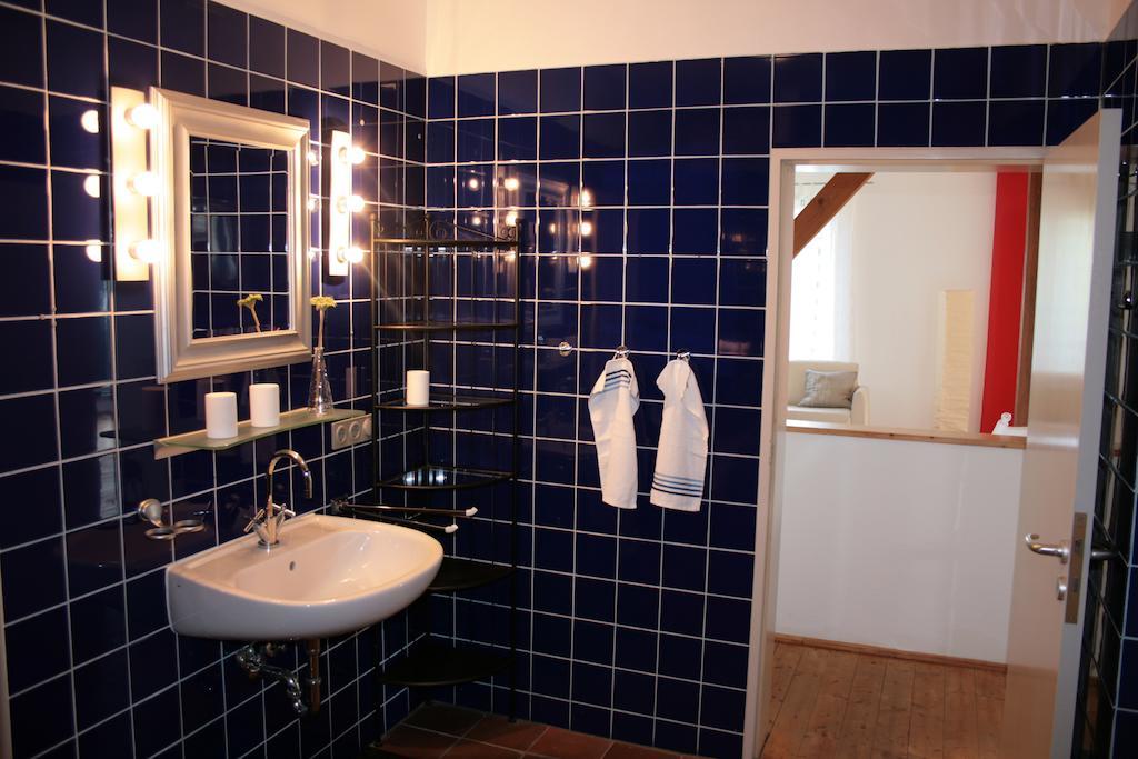 Haus Am See In Kleinzerlang Esterno foto